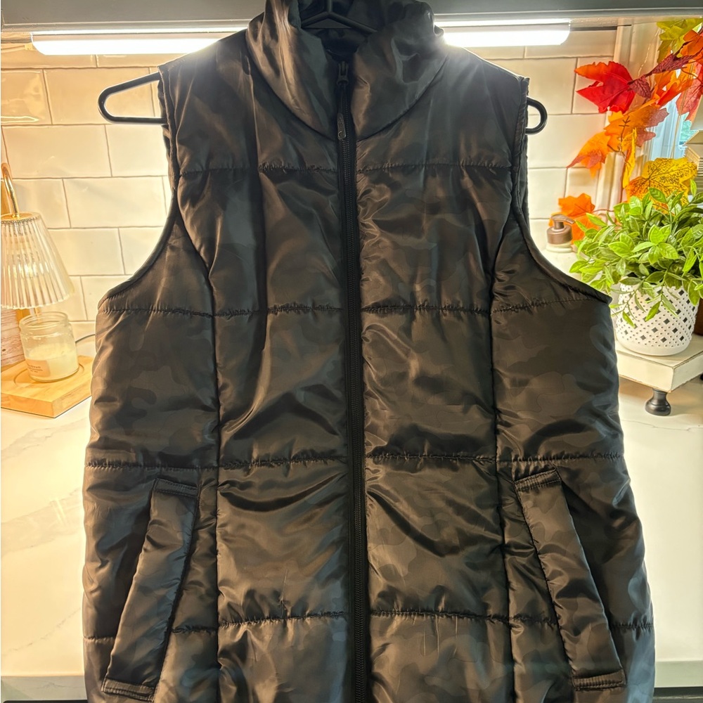 Zyia Vest